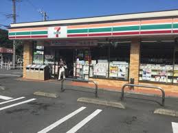 コンビニ　セブンイレブン 焼津小土店（コンビニ）まで722m