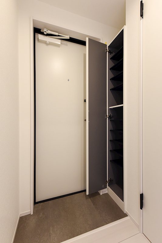 玄関　※参考写真