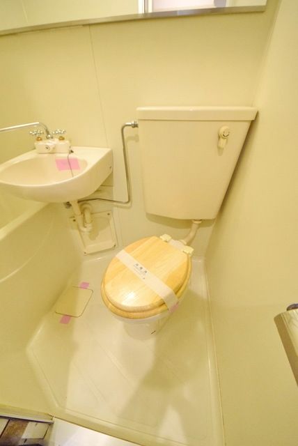 トイレ　トイレ