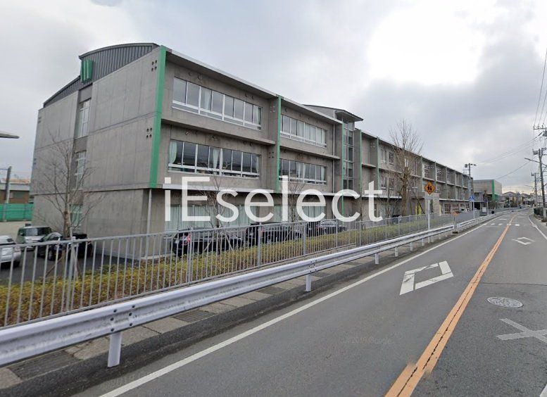 中学校　千葉市立松ケ丘中学校（中学校）まで410m