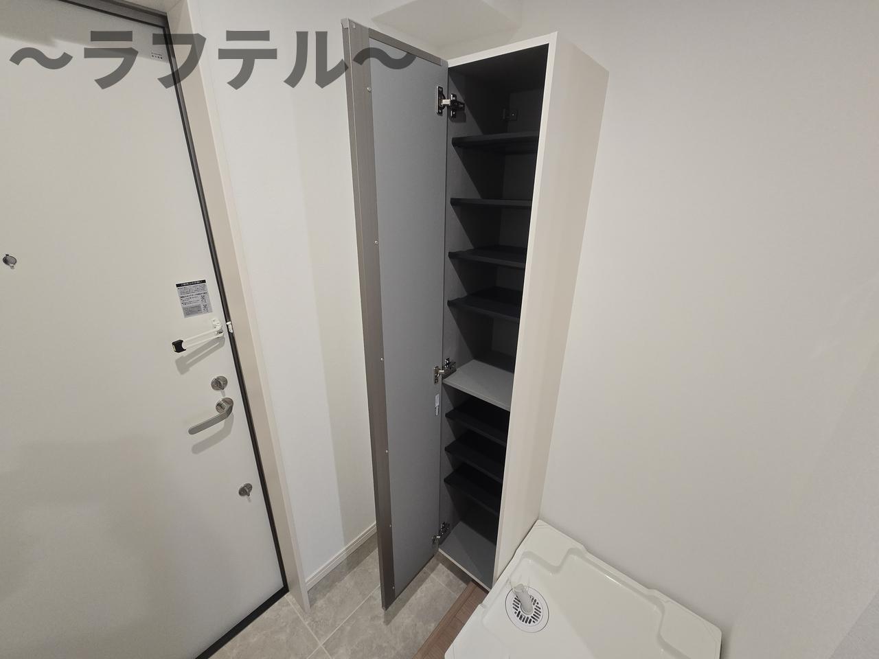 玄関　同メーカー施工　別部屋イメージ写真