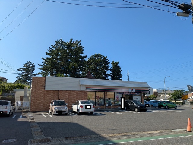コンビニ　セブンイレブン新潟有明店（コンビニ）まで386m