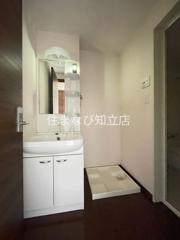 洗面設備　同型別部屋写真