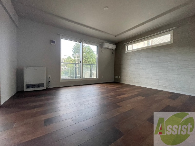 居室・リビング　広くてきれいなリビングです！快適に過ごせそうですね。