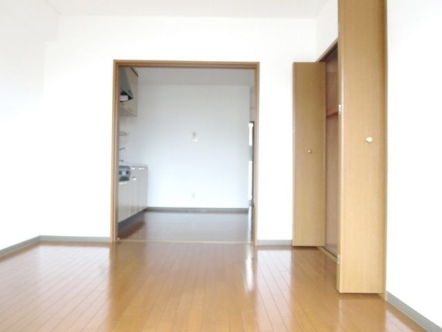 居室・リビング　★きれいなお部屋ですね★