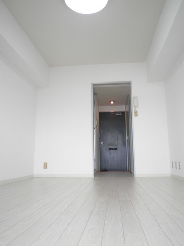 居室・リビング　ホワイトフロアタイル☆