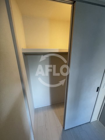 収納　シエリア靱本町　ウォークインクローゼット