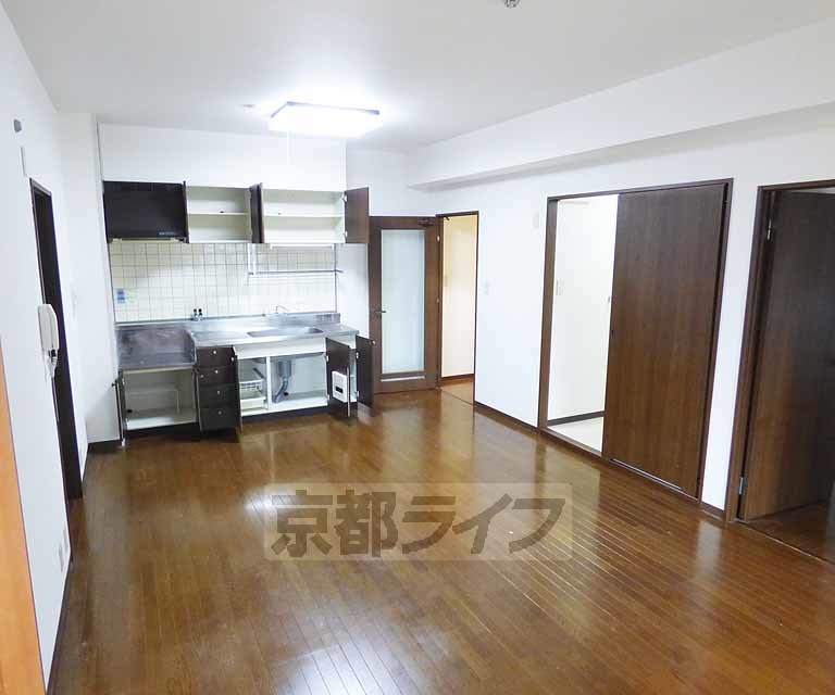 居室・リビング　開放感のあるお部屋です