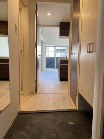 玄関　建築中のためモデルルームのお写真です。