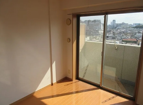 居室・リビング　☆明るい洋室☆