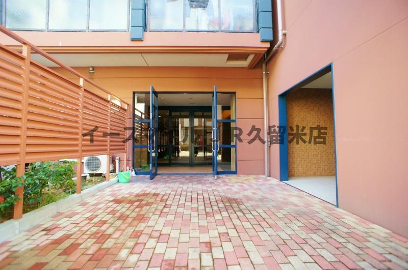 エントランス　落ち着いたエントランスです