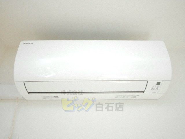 その他設備　夏も快適なエアコン付きです♪