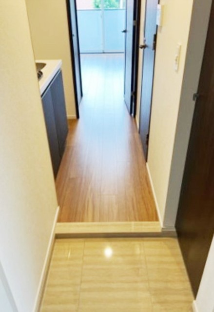 玄関　別部屋同仕様タイプ