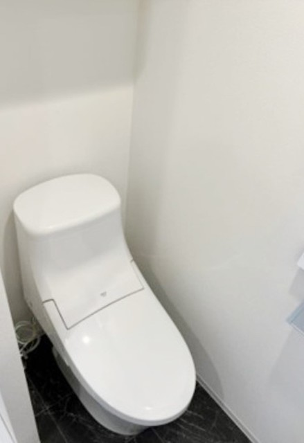 トイレ　別部屋同仕様タイプ