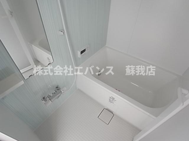 バス・シャワールーム　ゆったり過ごせるお風呂です