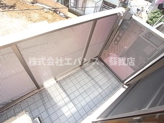 バルコニー　外からの目が気にならないバルコニーで洗濯物が干せます