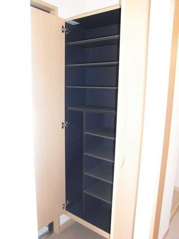 玄関　※別号室参考写真です