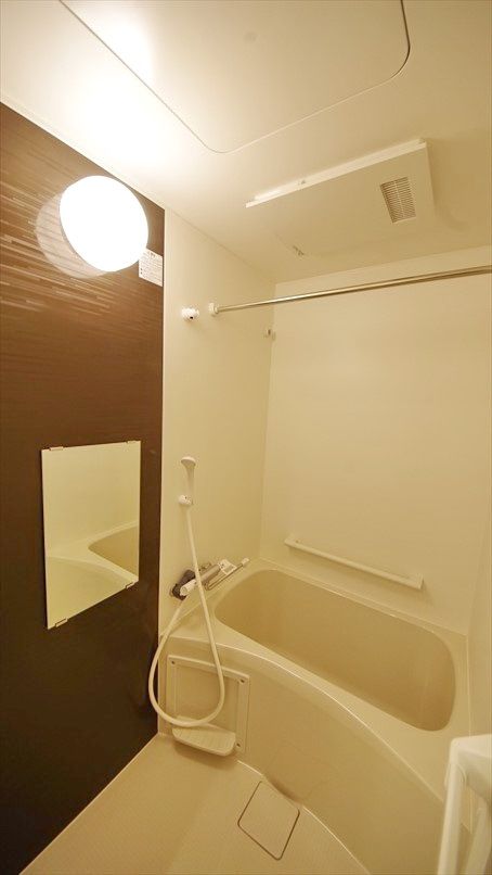 バス・シャワールーム　バス