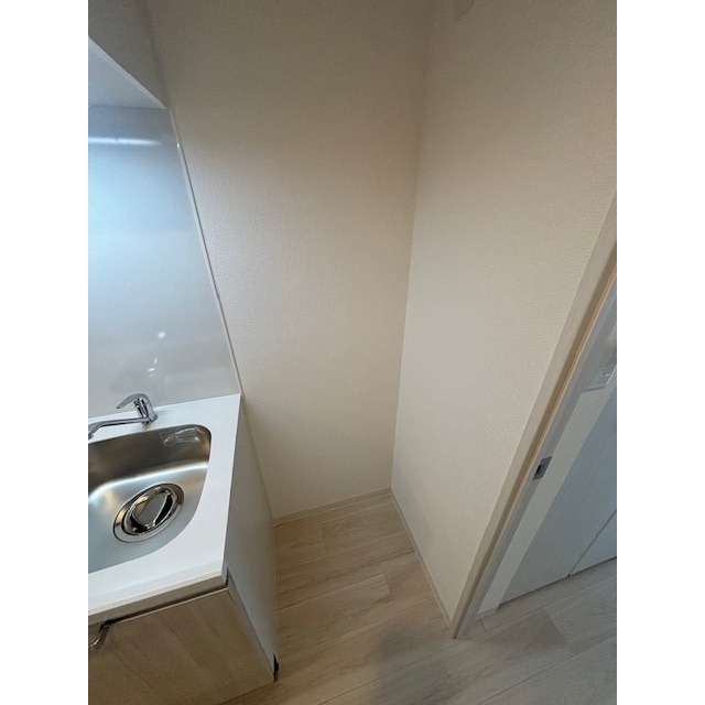 キッチン　冷蔵庫置場