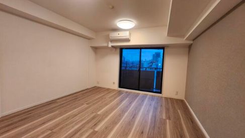 居室・リビング　居間です