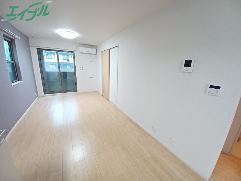 居室・リビング　別部屋参考写真