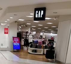 ショッピングセンター　GAPストア錦糸町マルイ店（ショッピングセンター）まで405m