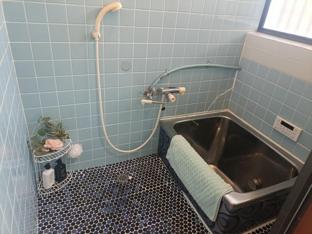 バス・シャワールーム　追い炊き・自動湯張り機能付きの新品給湯器に交換しました！