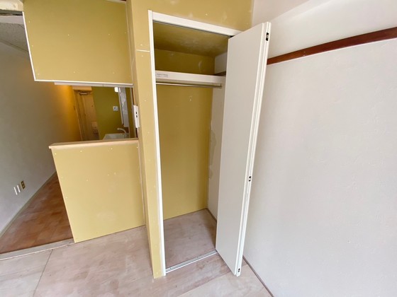 収納　※改装中の写真です。