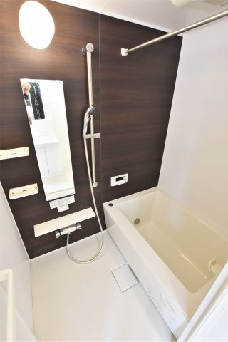 バス・シャワールーム　同物件、類似間取りのイメージ写真です