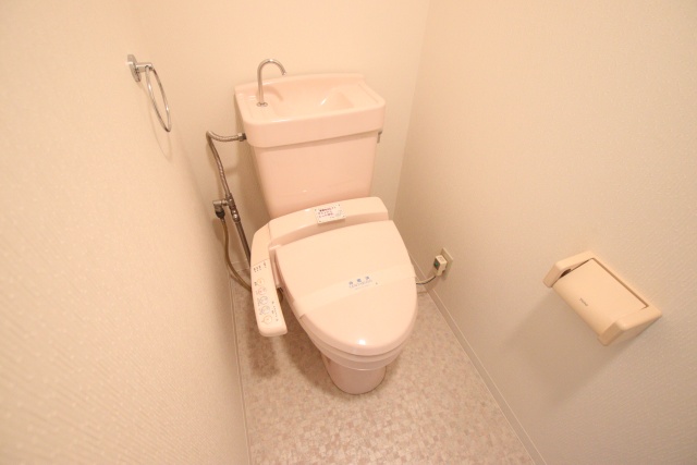 トイレ　別室の参考写真です。※現況優先