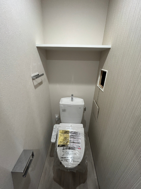 トイレ　反転タイプです