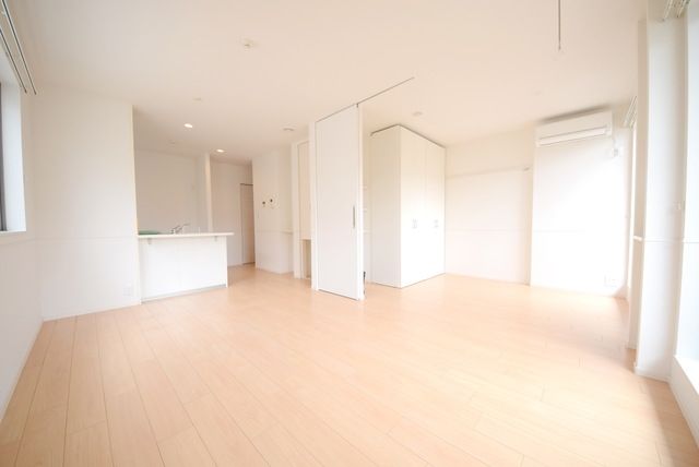 居室・リビング　※別部屋参照写真※