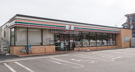 コンビニ　セブン-イレブン 東恋ケ窪２丁目店（コンビニ）まで976m