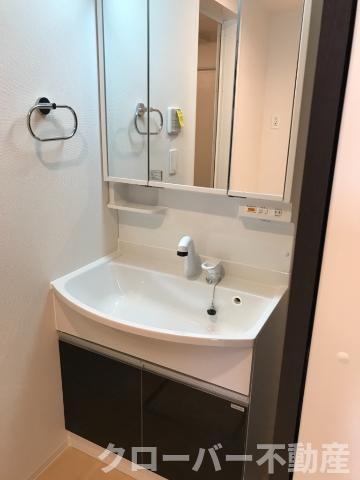 洗面設備　洗髪洗面化粧台