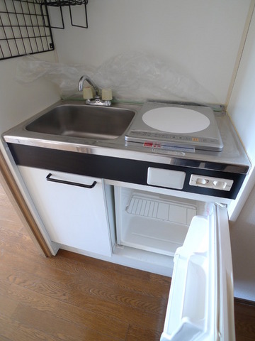 キッチン　ミニ冷蔵庫