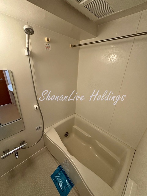 バス・シャワールーム　清潔感のあるお風呂♪