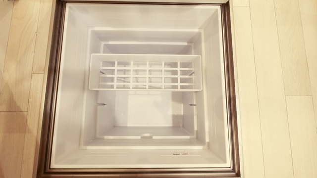 収納　キッチン前に床下収納あります