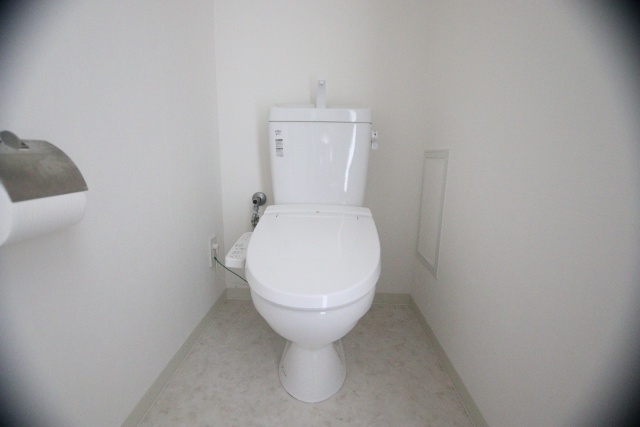 トイレ　※別室の参考写真の為、現況優先です。