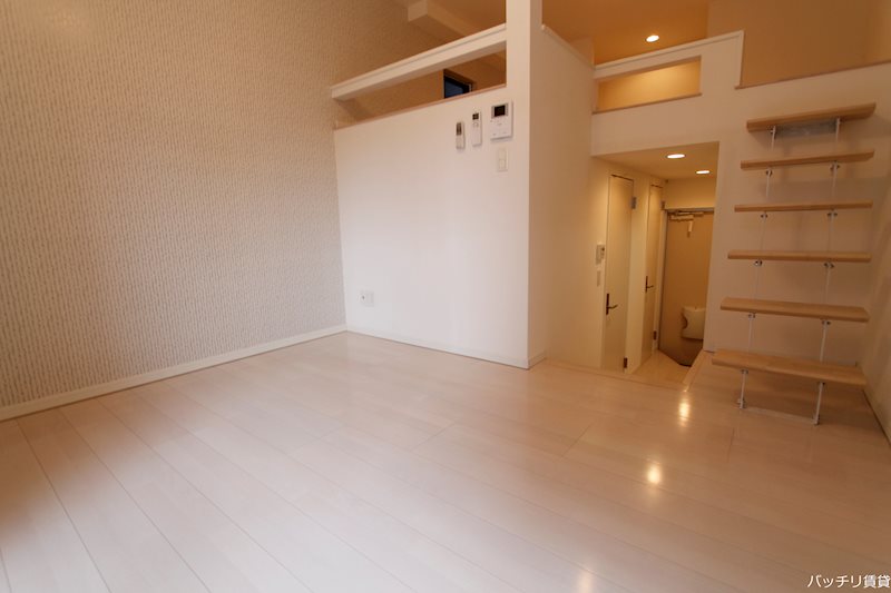 居室・リビング　同型タイプの為、現状を優先致します。