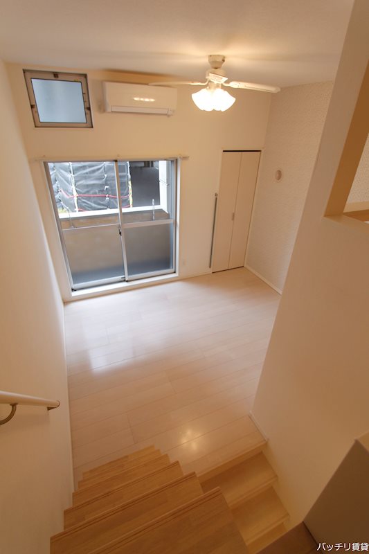 バルコニー　同型タイプの為、現状を優先致します。