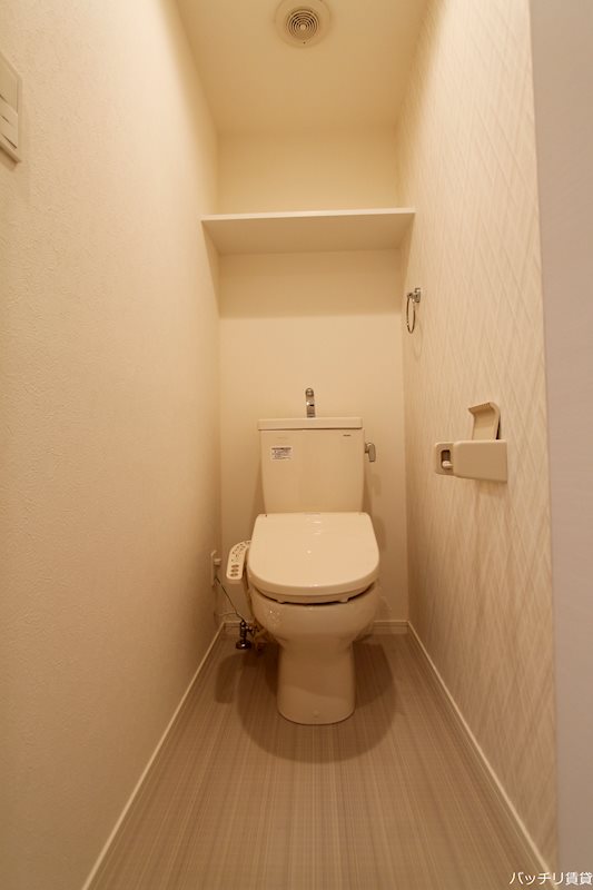 トイレ　同型タイプの為、現状を優先致します。