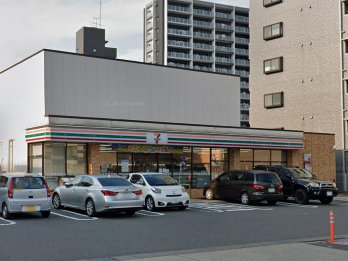 コンビニ　セブンイレブン名古屋太閤通4丁目店（コンビニ）まで230m