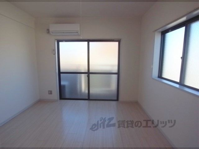 居室・リビング　洋室