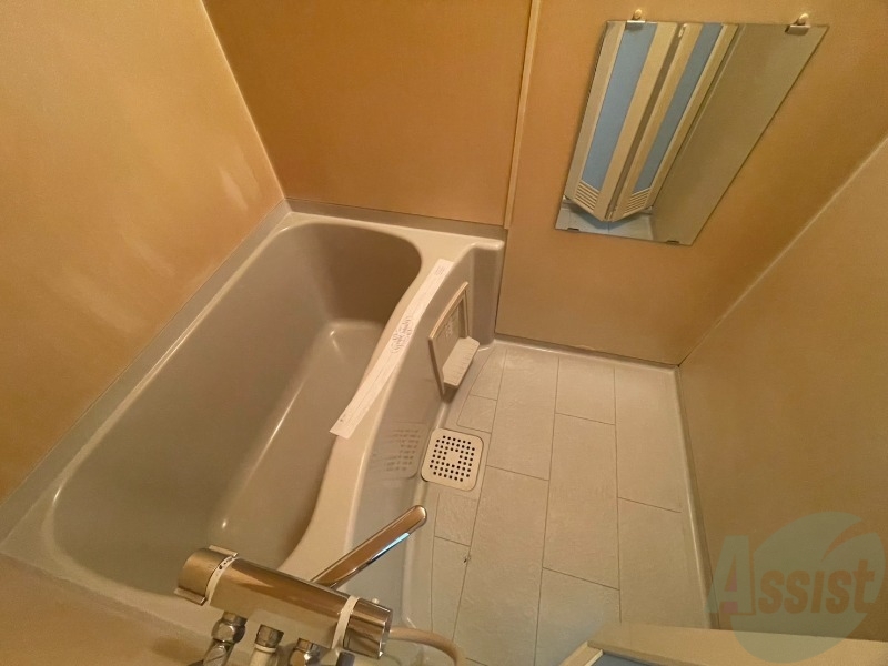 バス・シャワールーム　お風呂です。ゆっくりお風呂につかるのも体に良いですね～