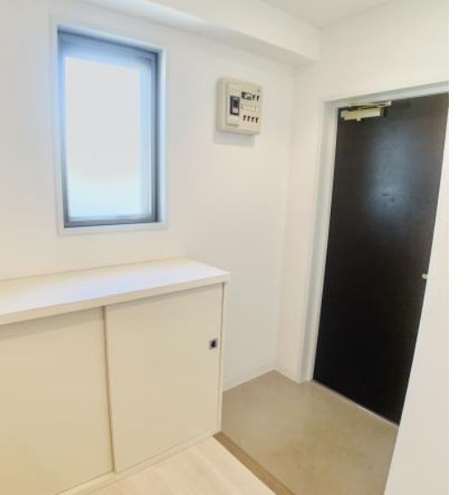 玄関　明るい玄関です