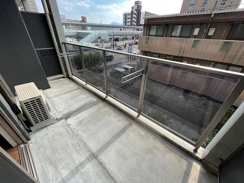 バルコニー　同物件別部屋イメージ