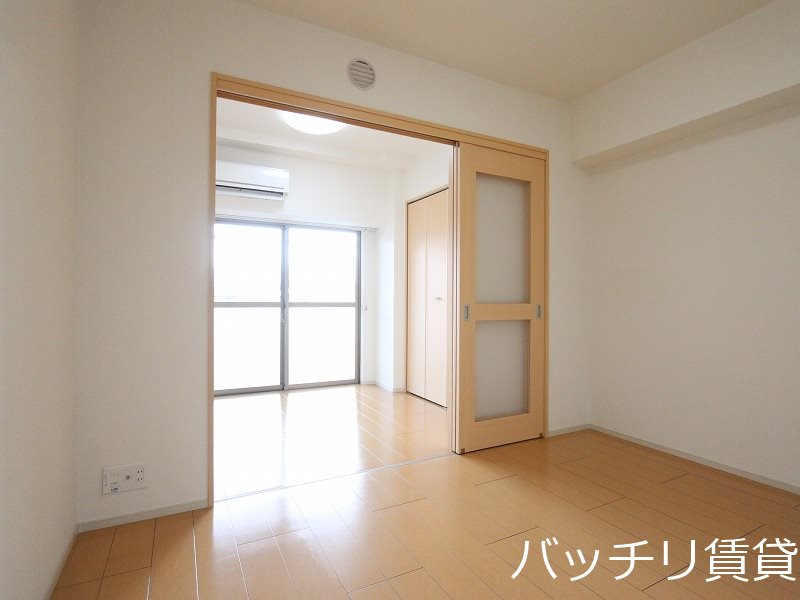 居室・リビング　同型イメージの為、現状を優先致します。