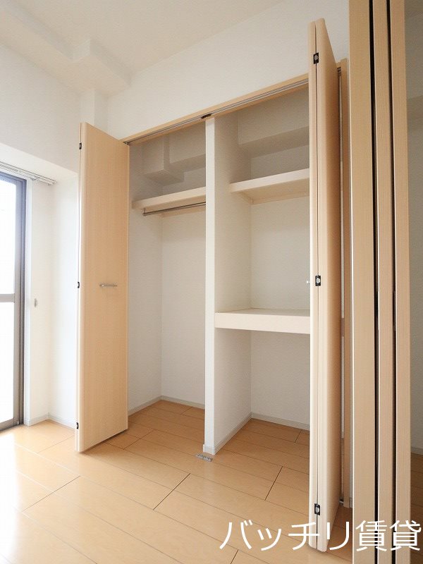 収納　同型イメージの為、現状を優先致します。