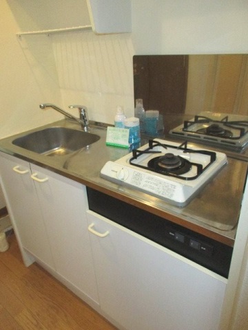 キッチン　※別部屋参考写真