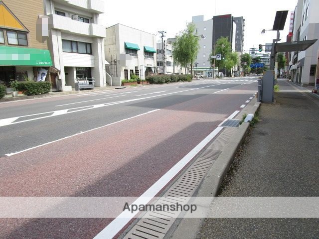 その他　前面道路（その他）まで0m